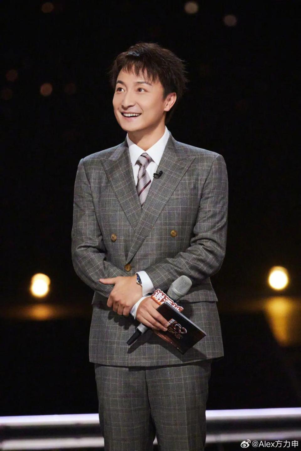 span, 月宣布妻子