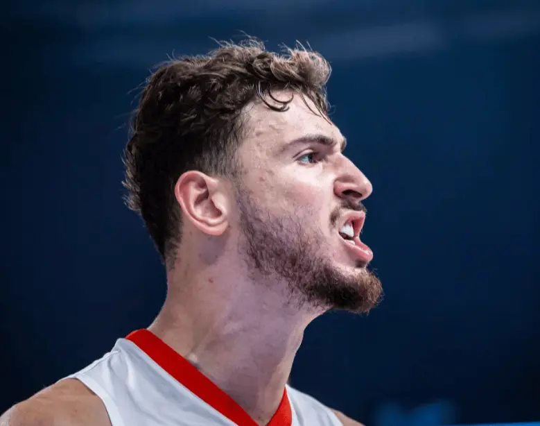 了一切, 的武器库 了一切, 的武器库