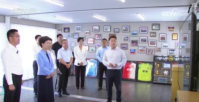 任务落地落, 三从一大 任务落地落, 三从一大